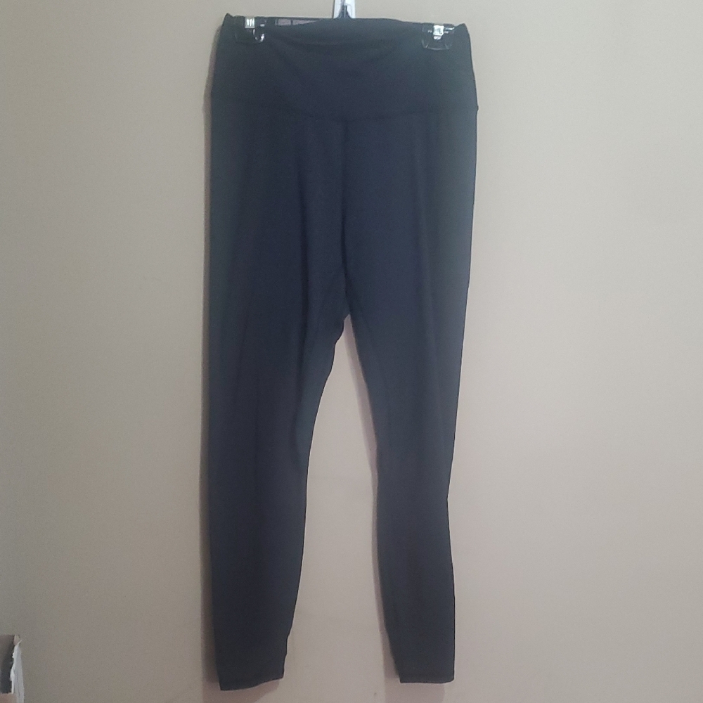 Sun & Stone Black High-Waist Yoga Leggings Size Medium
